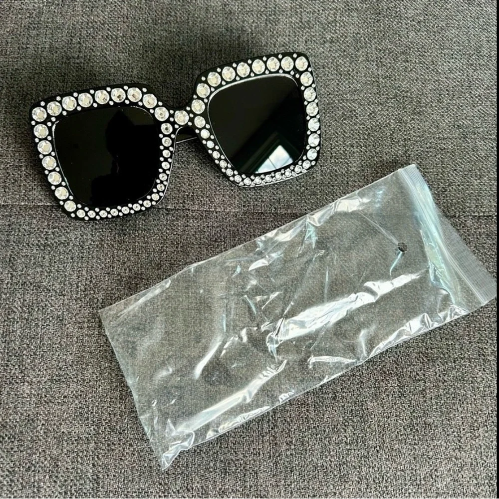 Sparkly, Fluted Rhinestone Rimmed Sunglasses, Black, Silver